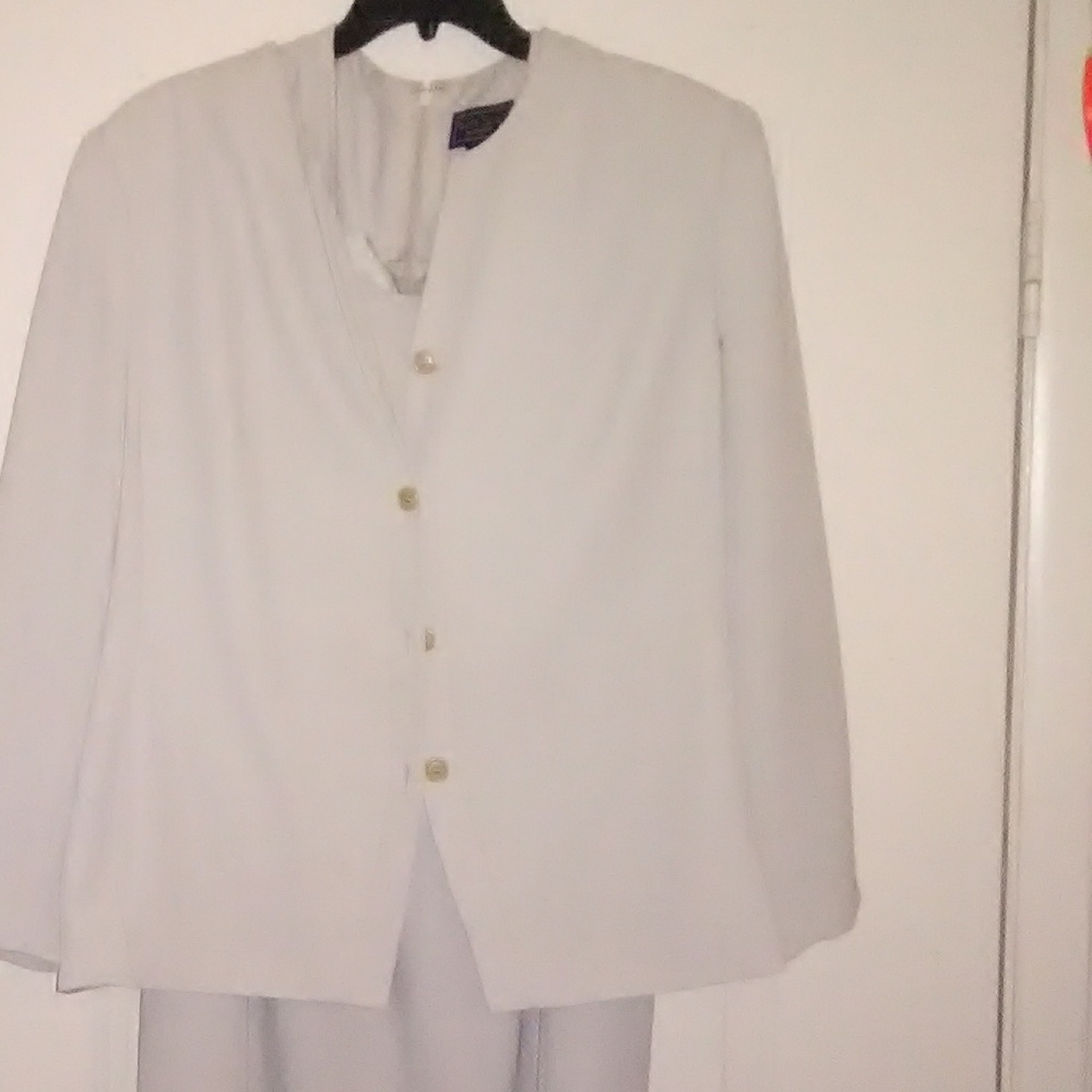 Lady suit